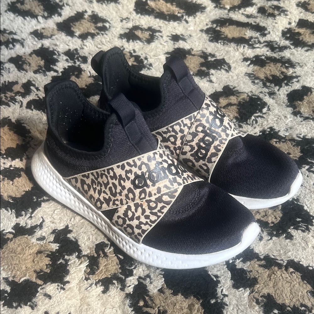 Adidas Cloufoam Puremotion Adapt leopard print shoes woman’s size 6.5